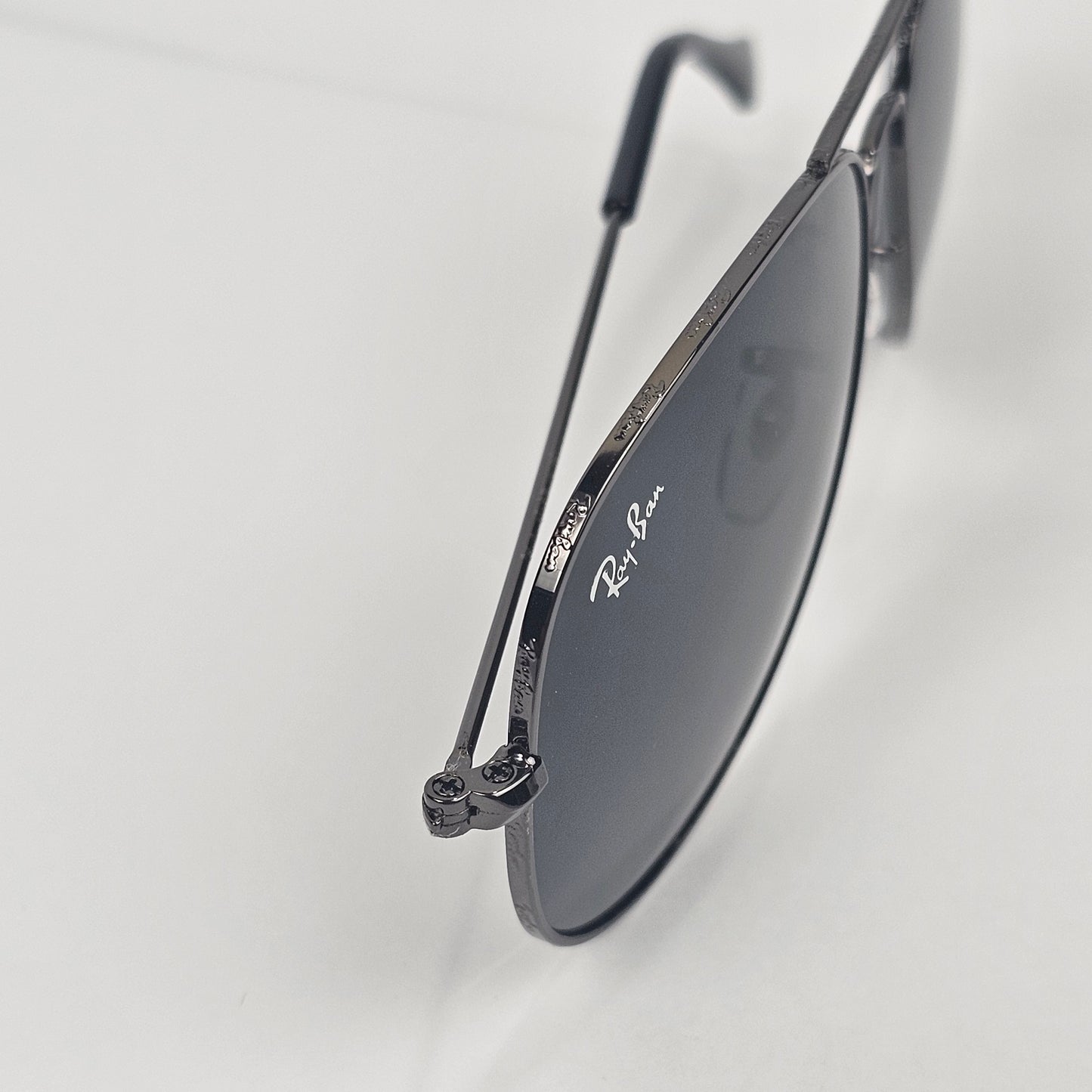 Rimmed Classic Aviators - RB - Gun Metal