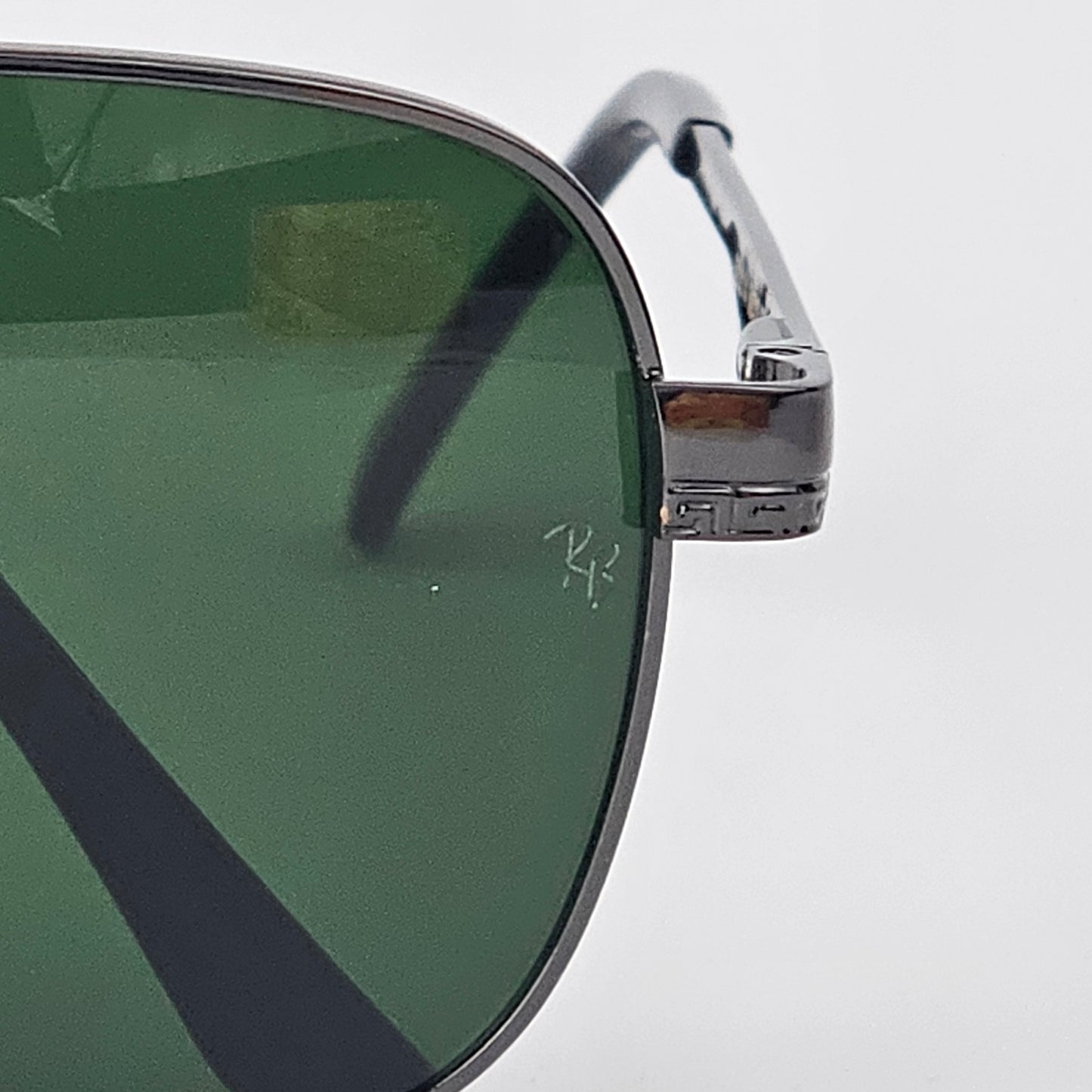 Genesis - RB - 22114 - Gun Metal