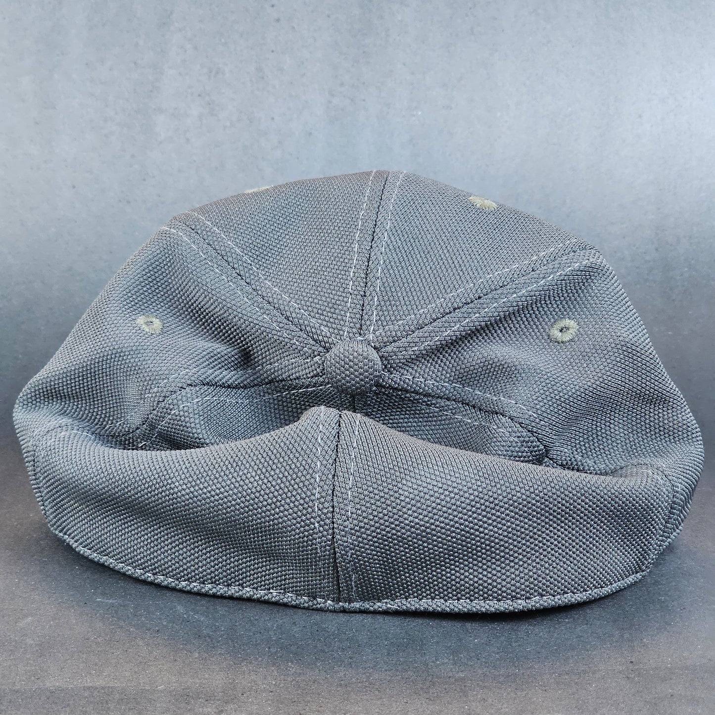 Plain - Fixed Cap - Gray
