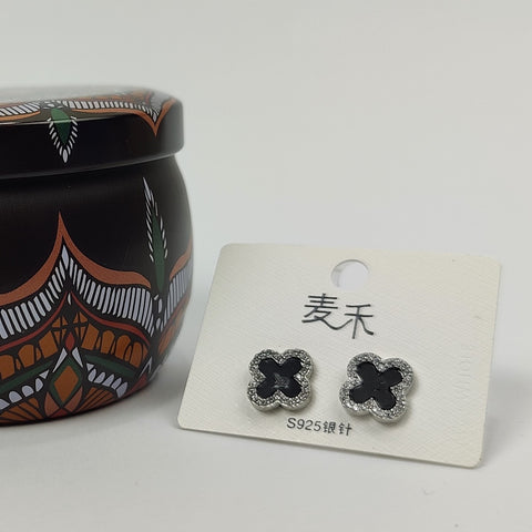 Black Petal Earrings - 150-038