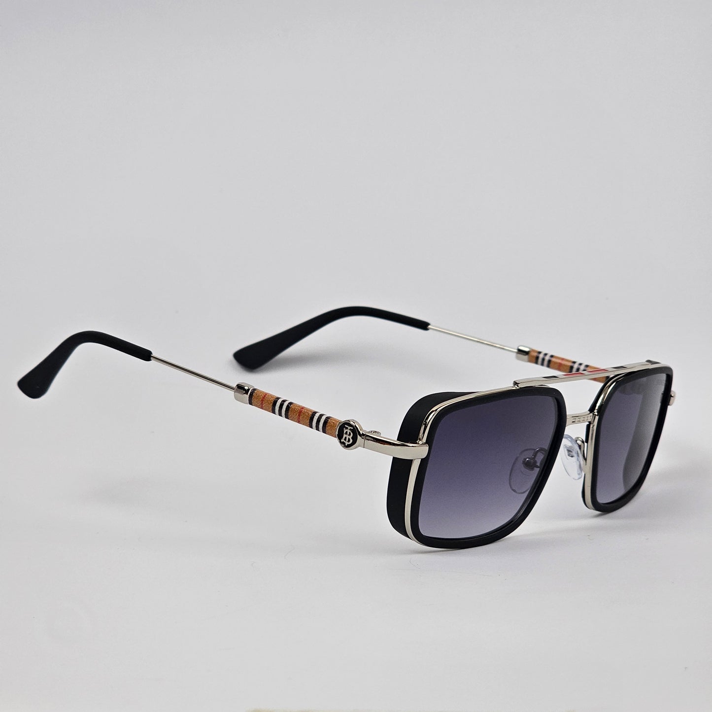 Sleek - Burberry - 5133 - Silver