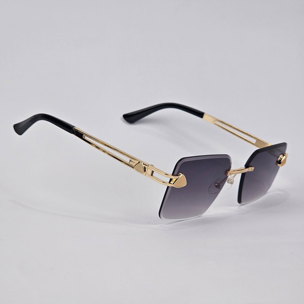 Rimless Triangle - Unjaded - Gold/Black