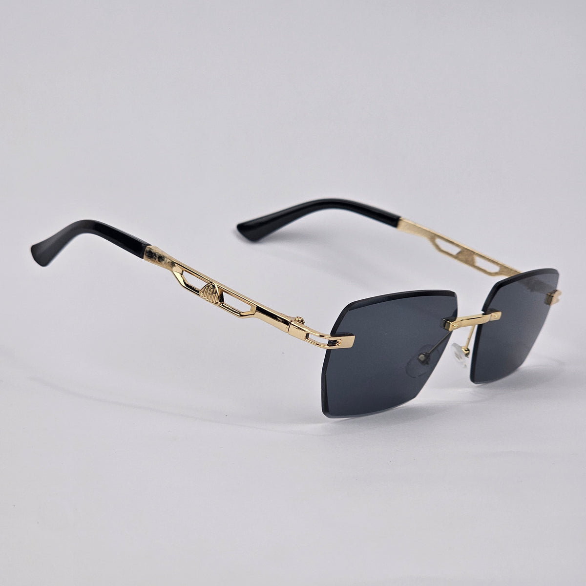 Rimless Emblem - Maybach - Gold/Black