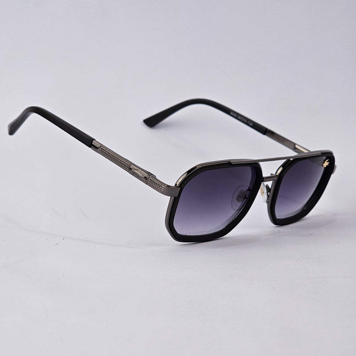 Sleek - Lacoste - 9005- Gun Metal - Unisex