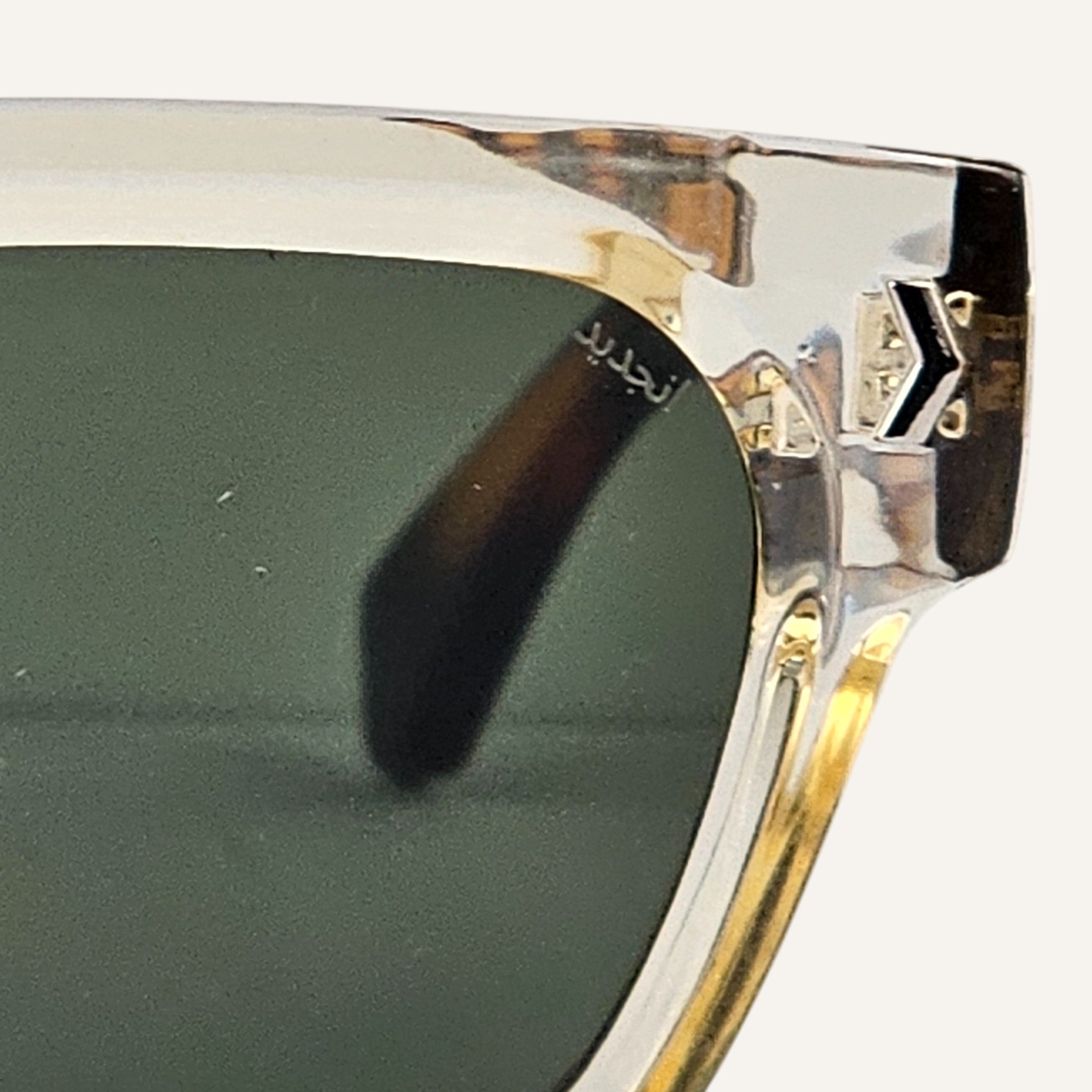 Space - Unjaded - F0483 - Translucent/Tortoise