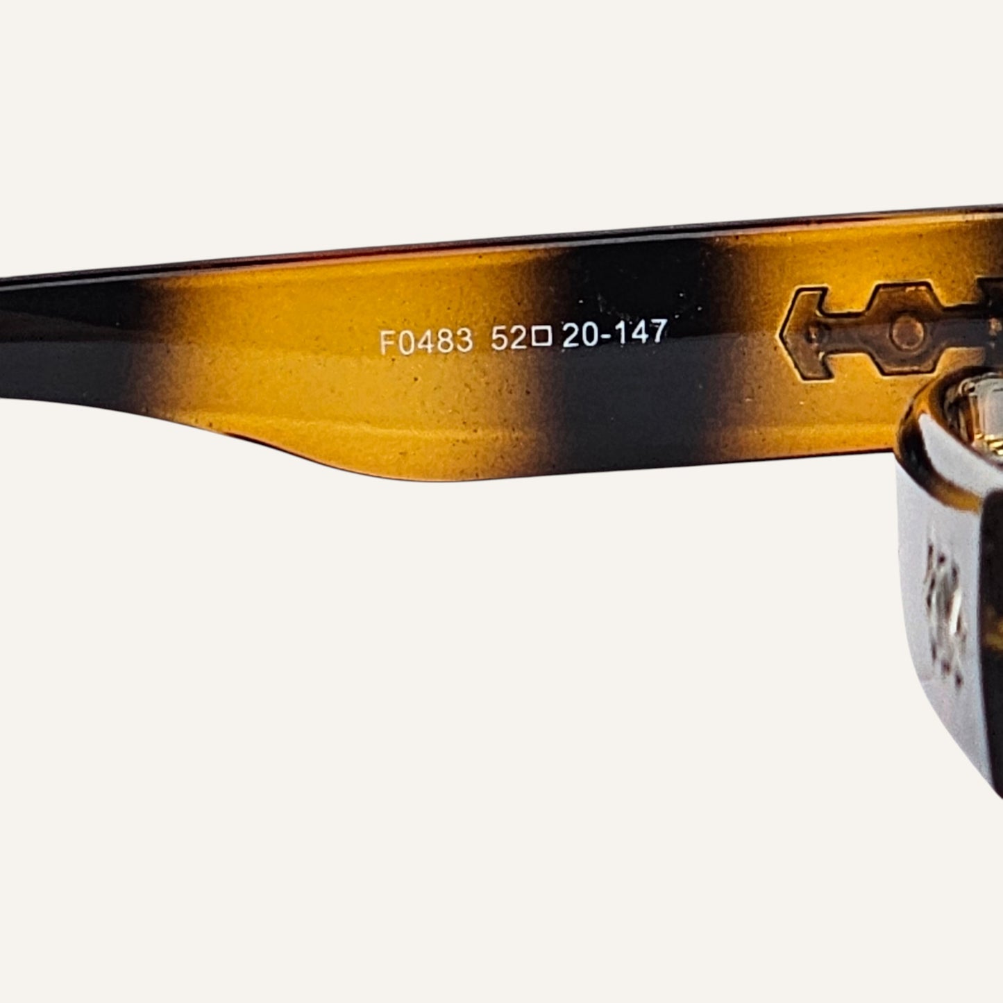 Space - Unjaded - F0483 - Translucent/Tortoise