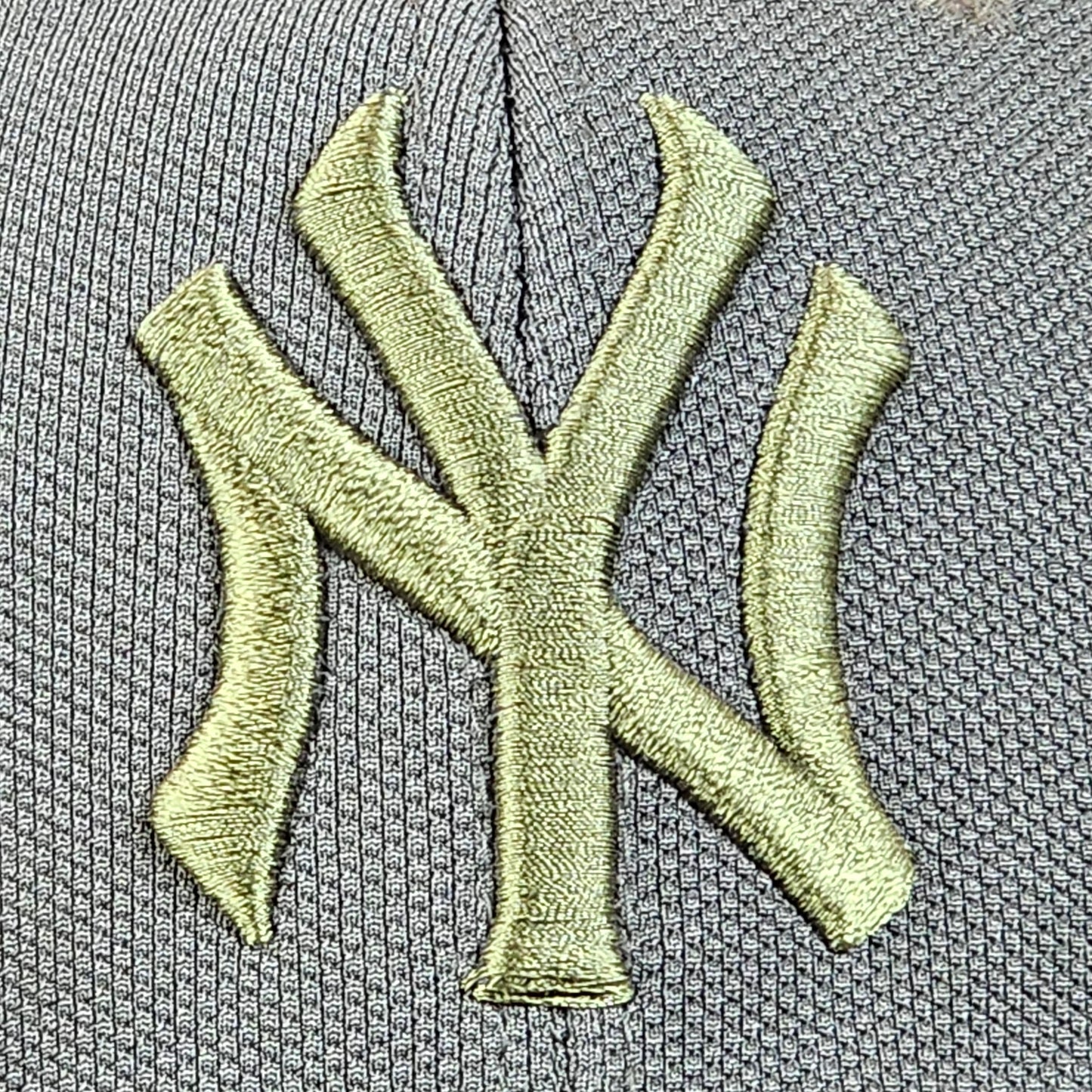 NY Embroidered - Fixed Cap