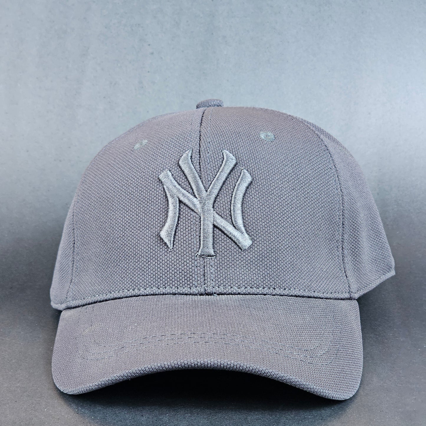 NY Embroidered - Fixed Cap