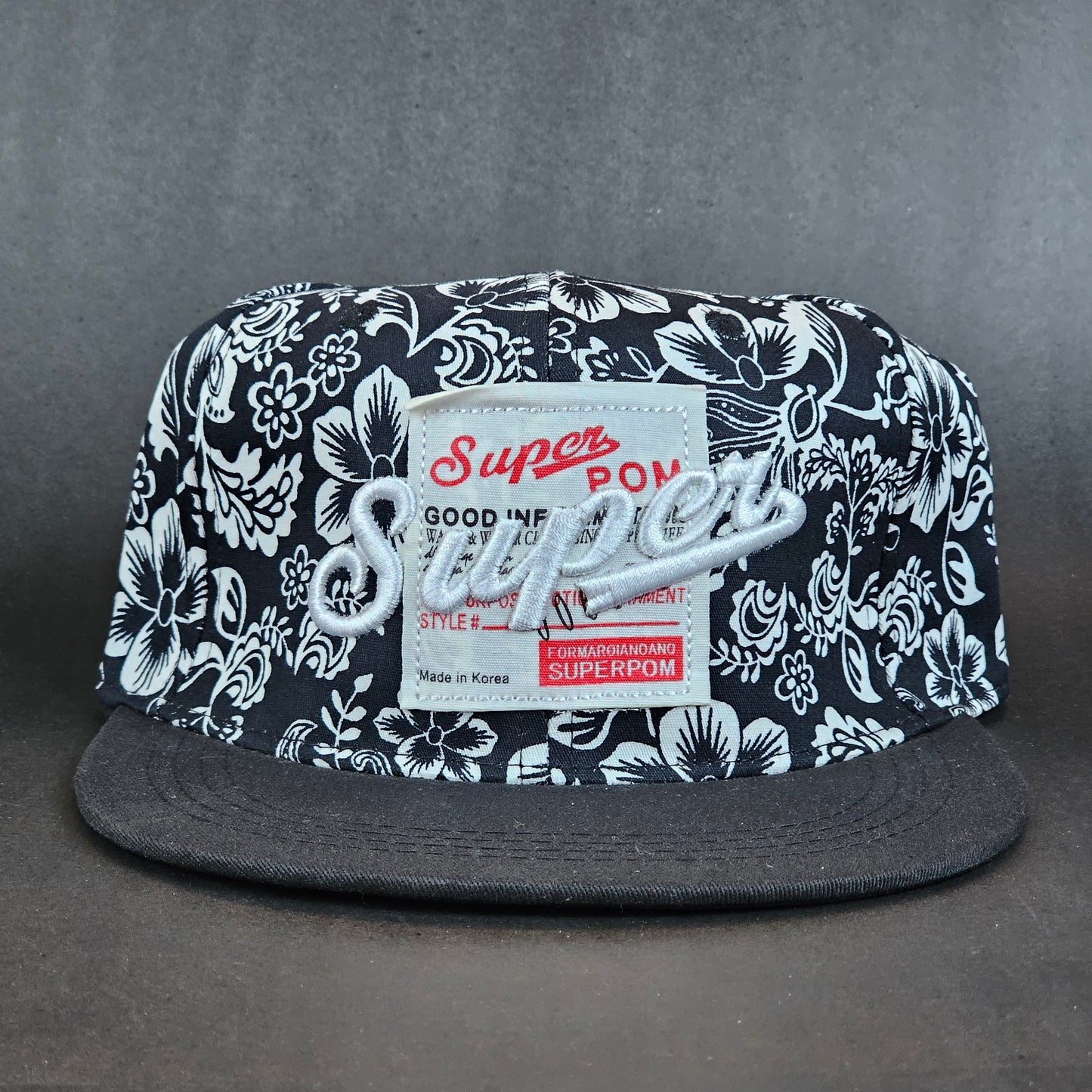 Super POM - White/Black - Snapback