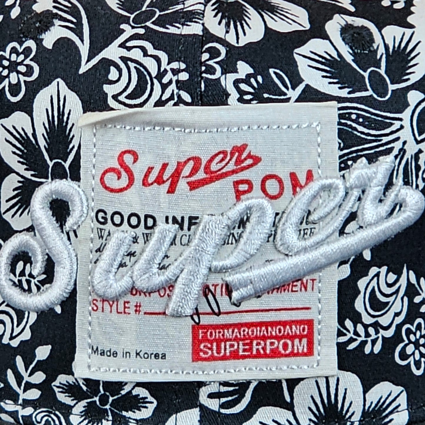 Super POM - White/Black - Snapback