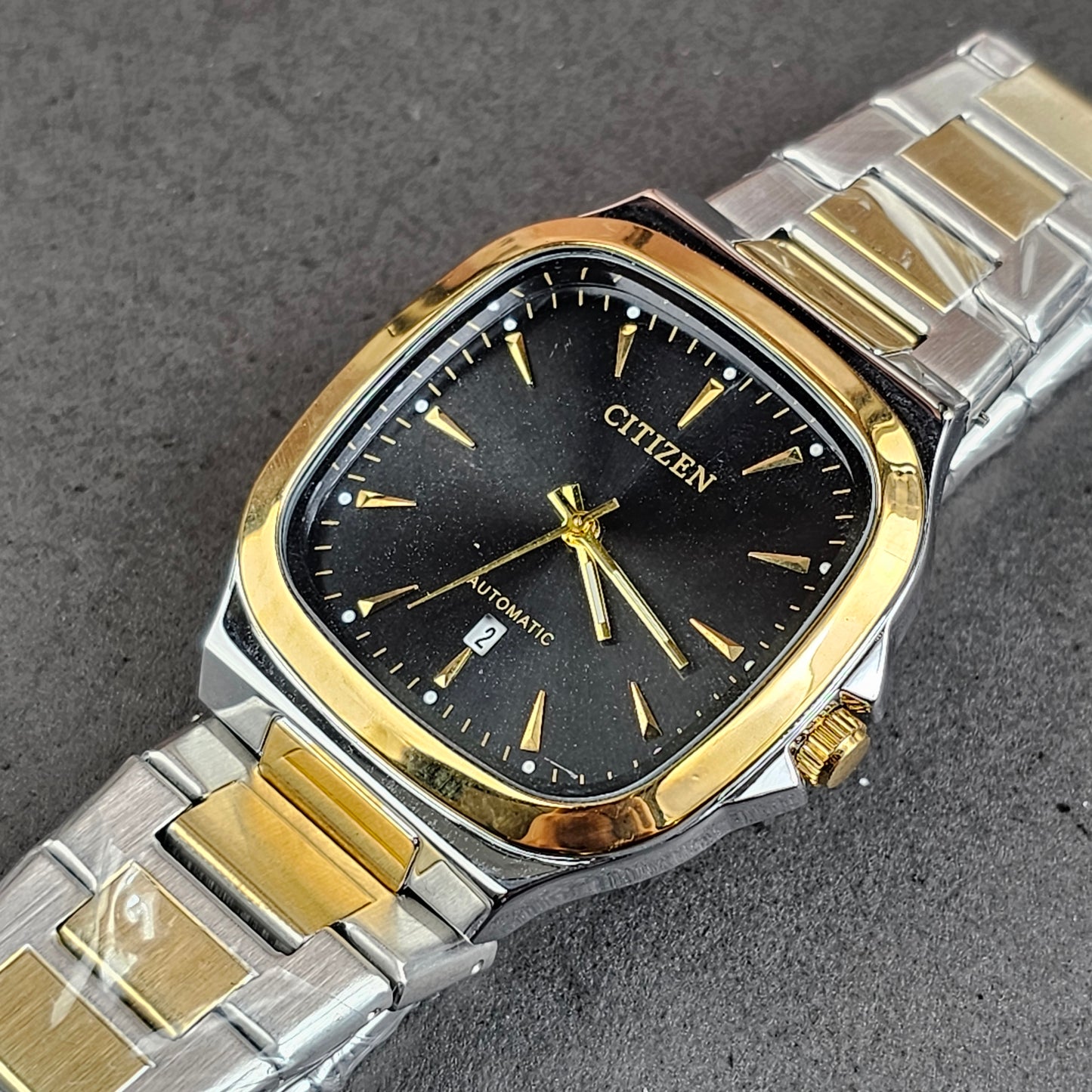 Citizen Classic - Gold - Gold Metal Chain