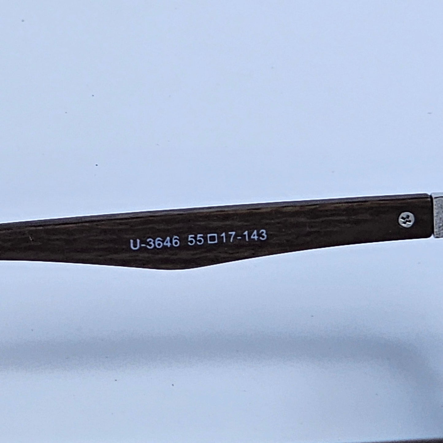 Angular Wood - Unjaded - U3646