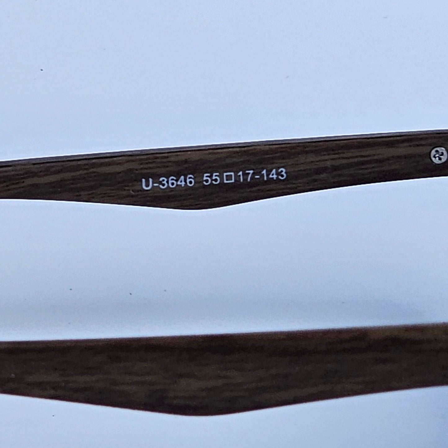 Angular Wood - Unjaded - U3646
