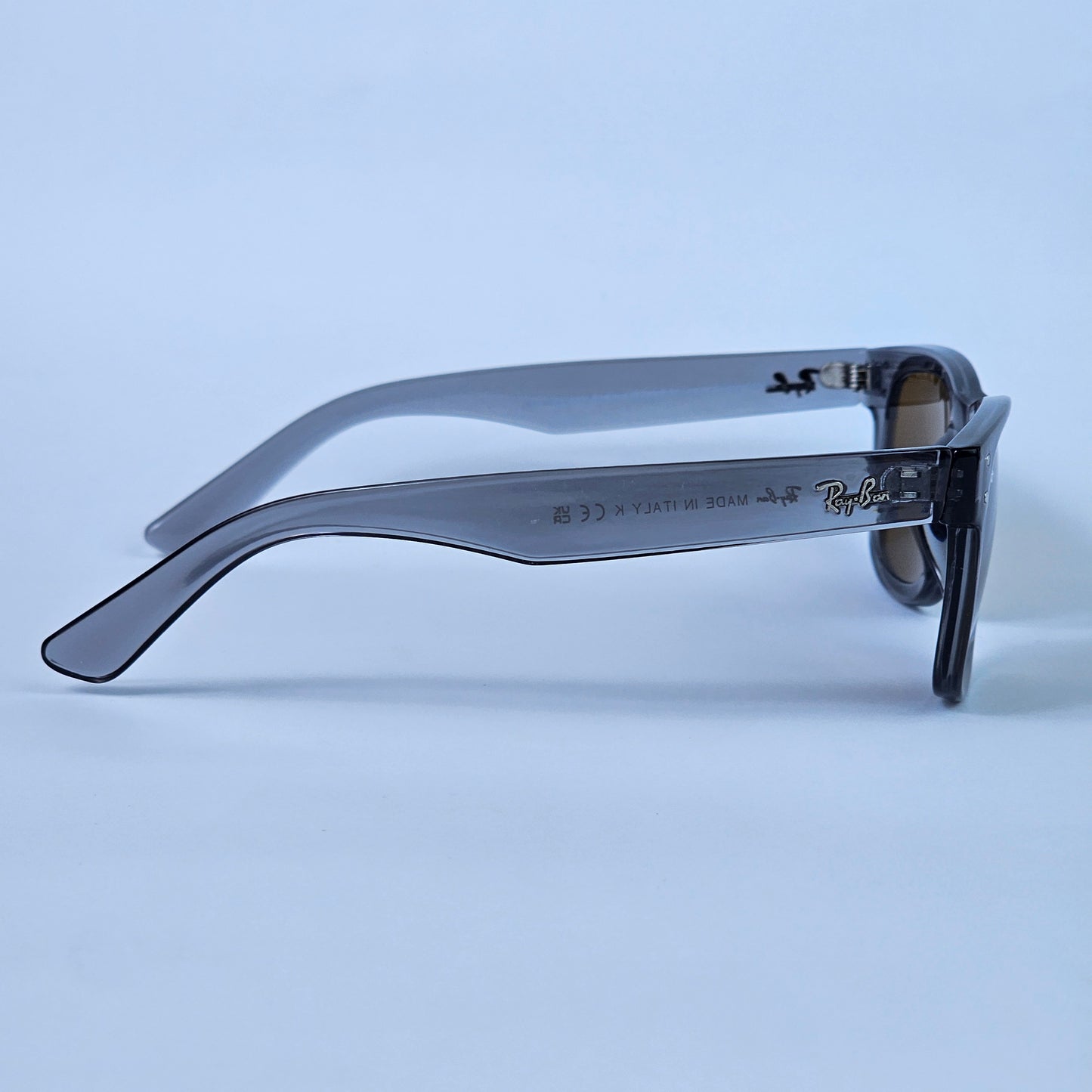 Wayfarer Reverse - RB - R0502 - Translucent/Brown