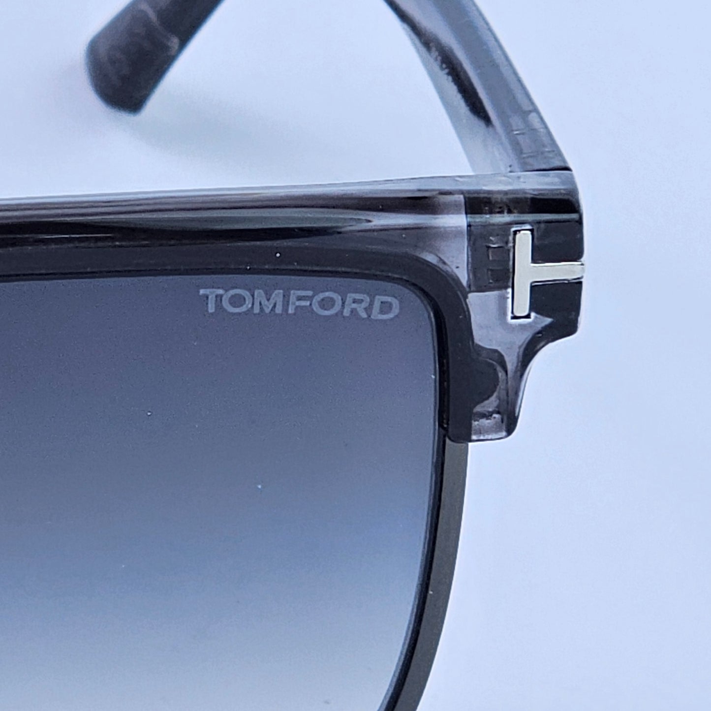 Squared - Tom Ford - 9820