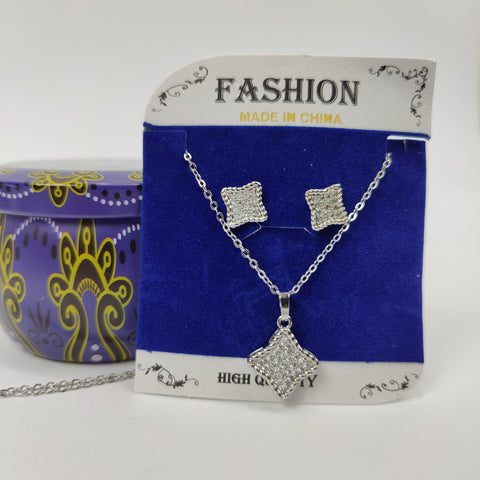 Sparkling Diamond Set - 330-001