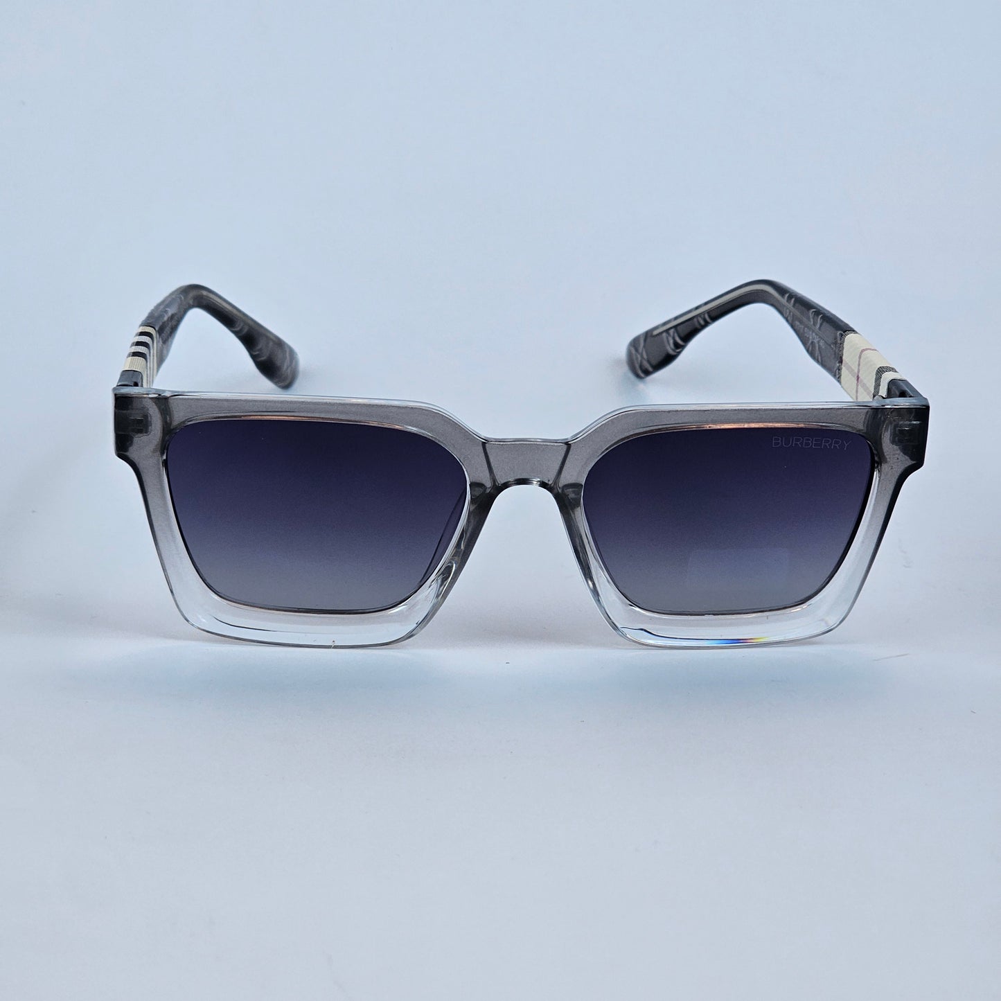 Square - Burberry - 7717 - Acetate - Grey