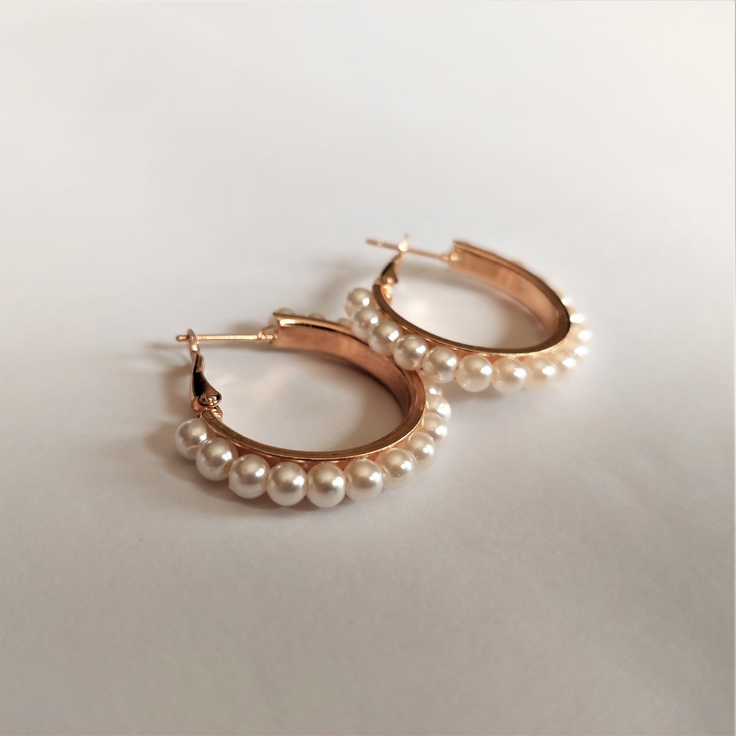 Pearl Earrings - Medium-Sized - Gold