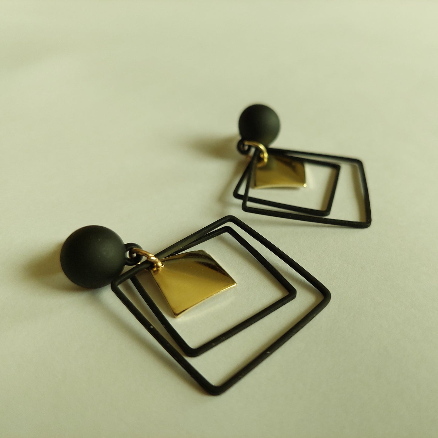 Modern Square Earrings - Gold