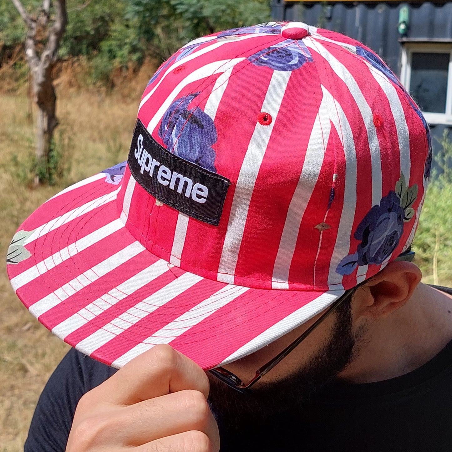 SUPREME - Red/White Stripes - Snapback