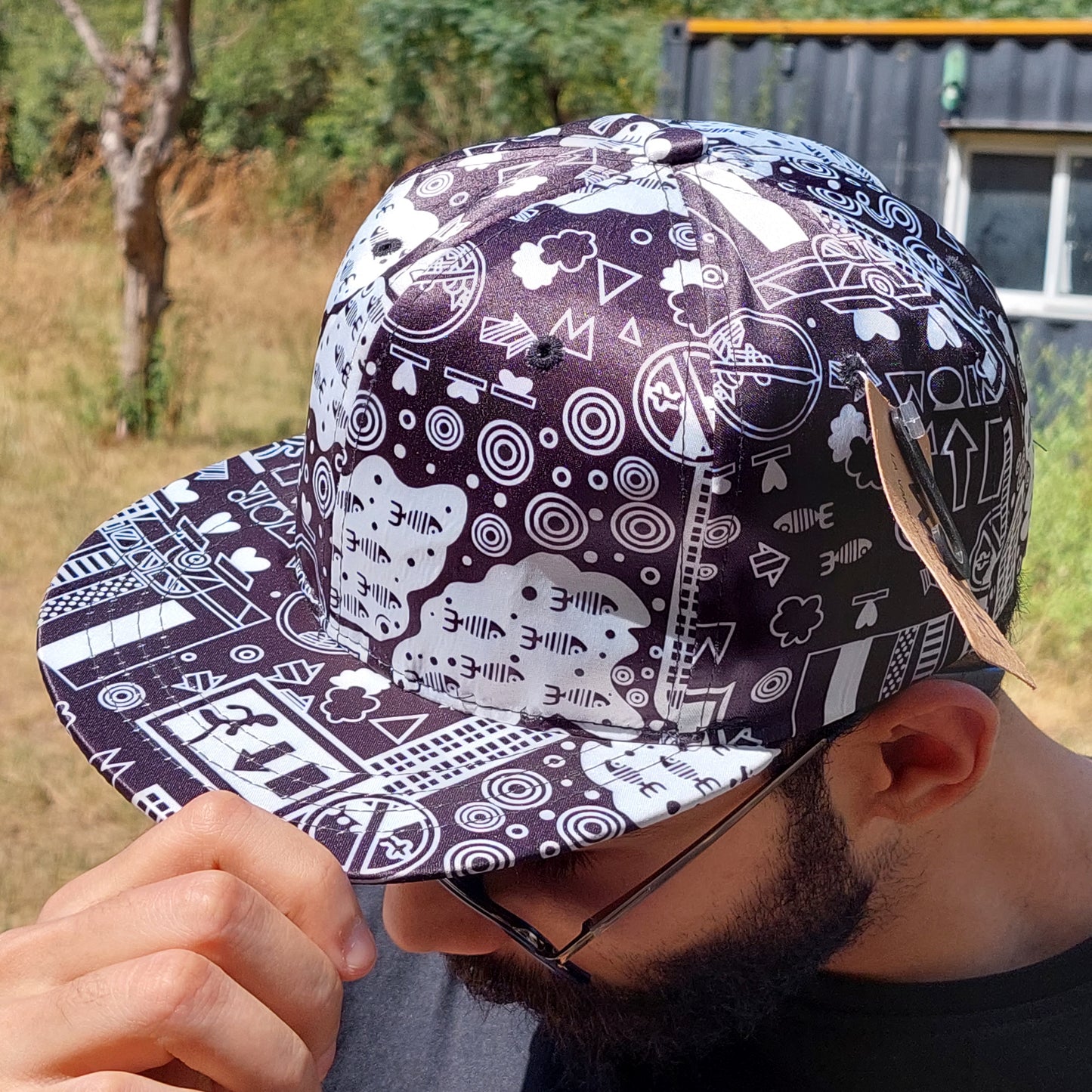 Fish Abstract - White/Black - Snapback