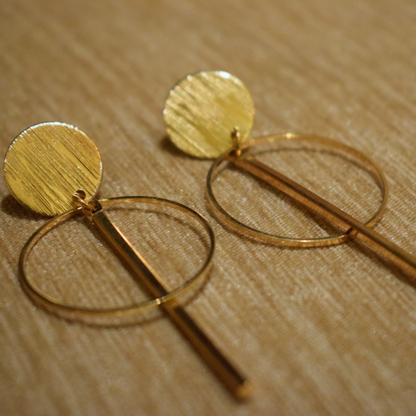 Circle and Stick Earrings - Gold