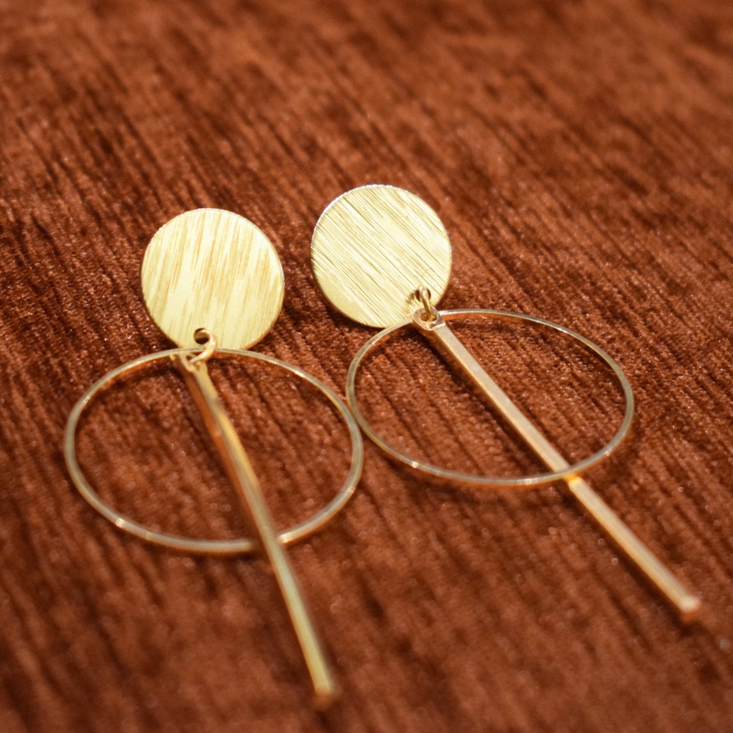 Circle and Stick Earrings - Gold