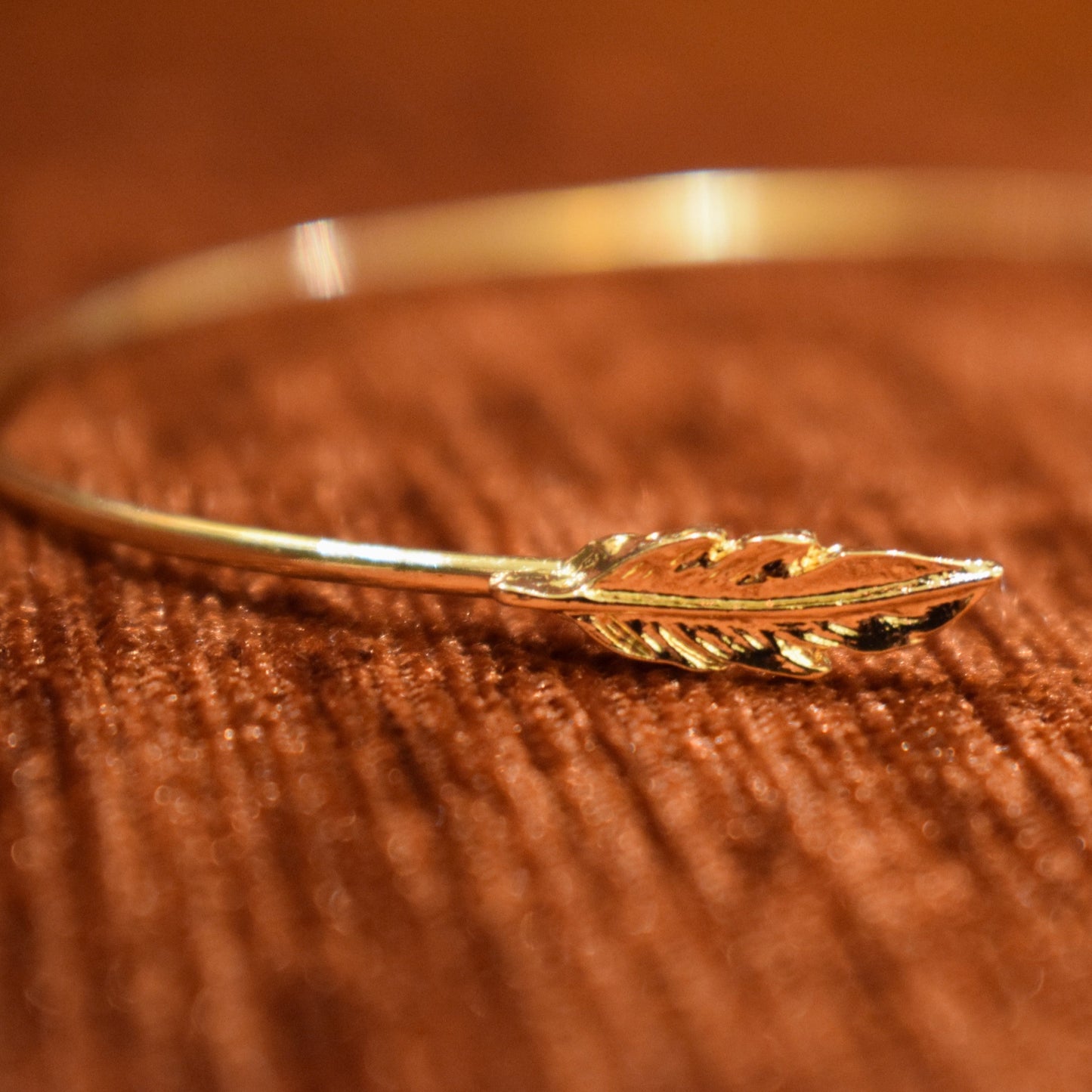 Leaf Edged Bracelet - Gold