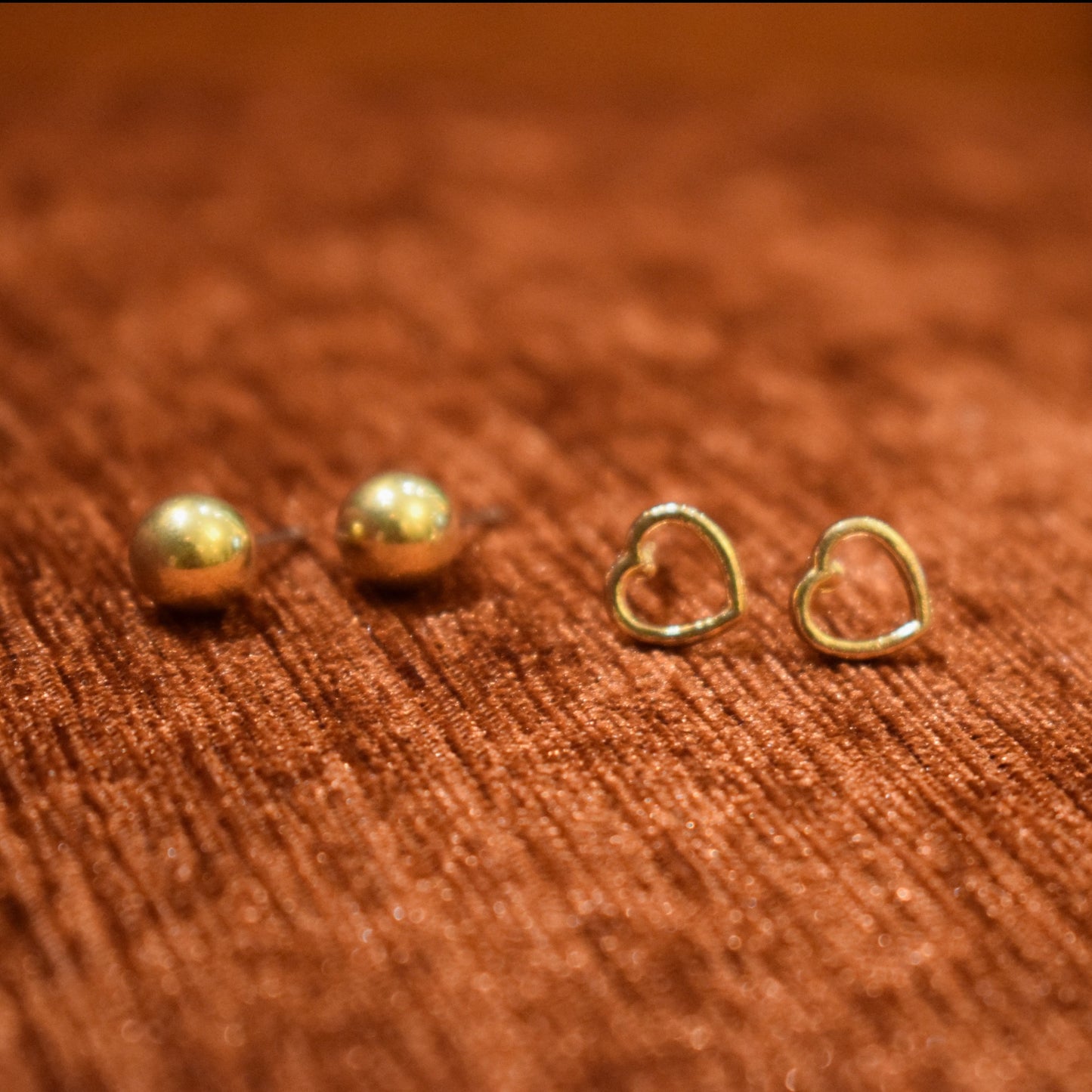 Big Hoops Earrings - Gold Studs - Heart Studs - Gold