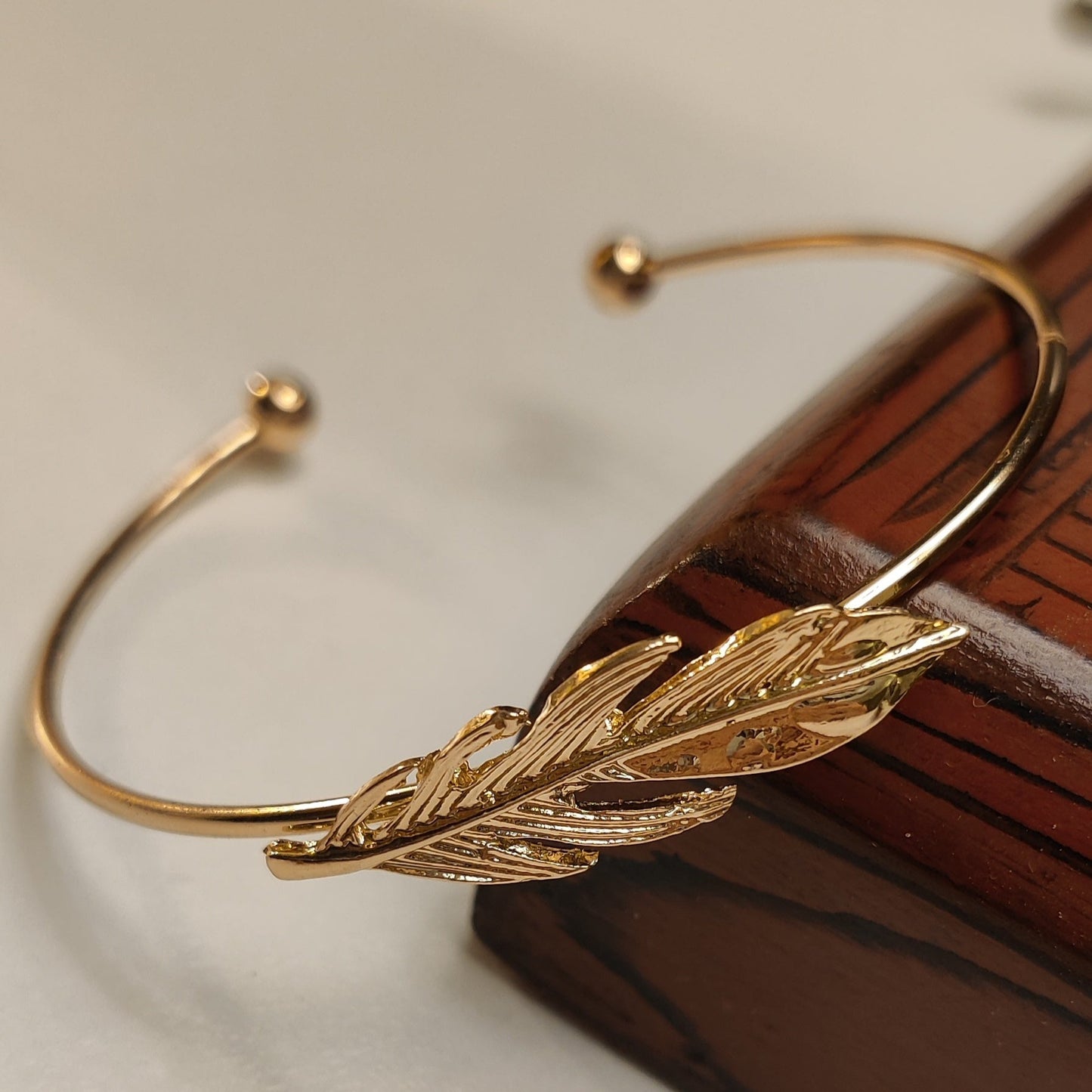 Leaf Bracelet | Gold