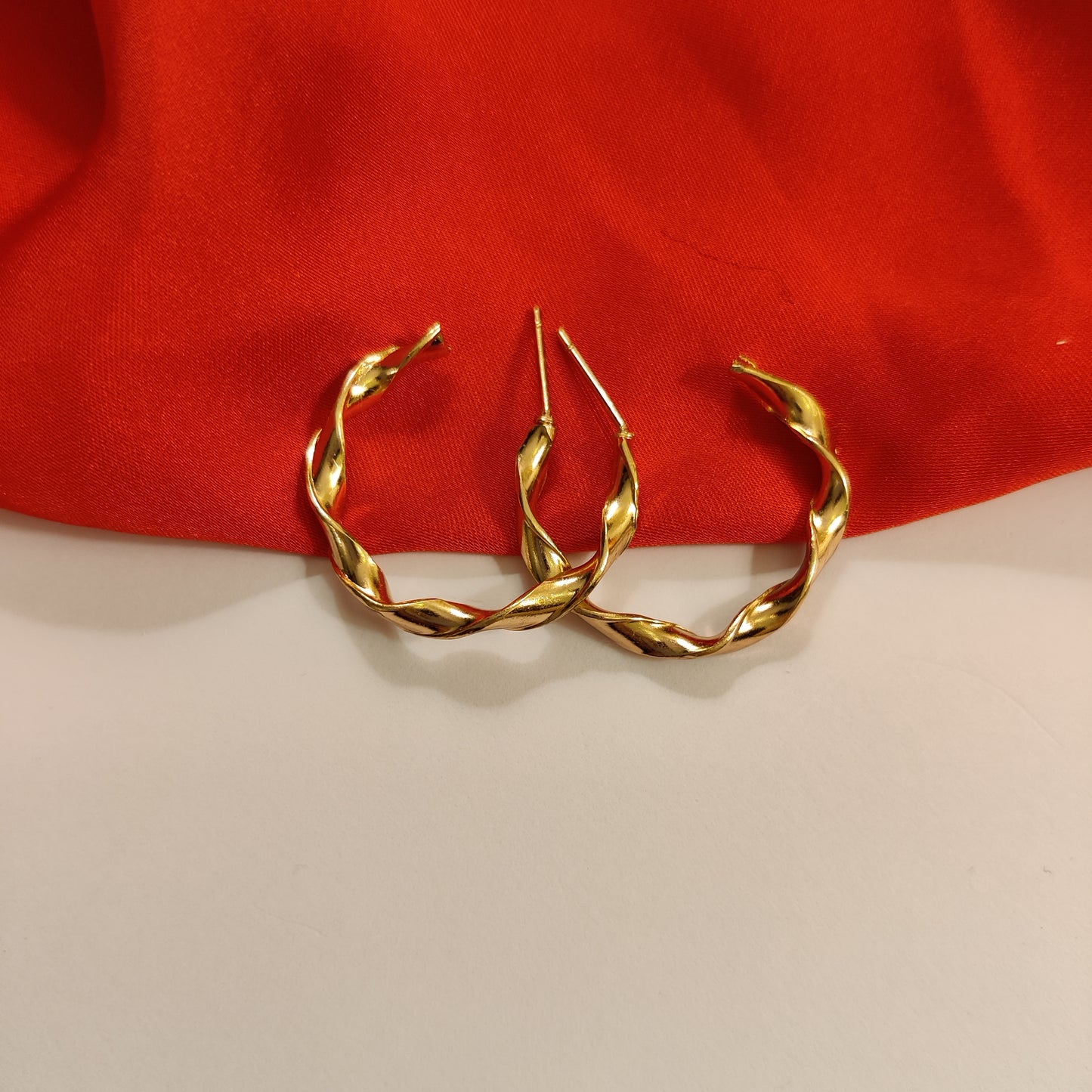 Twisted Small Earrings | Gold