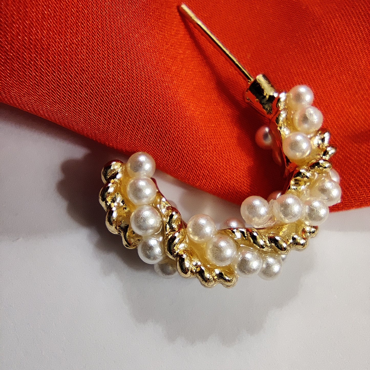 Twisted Pearls Small Earrings | Gold