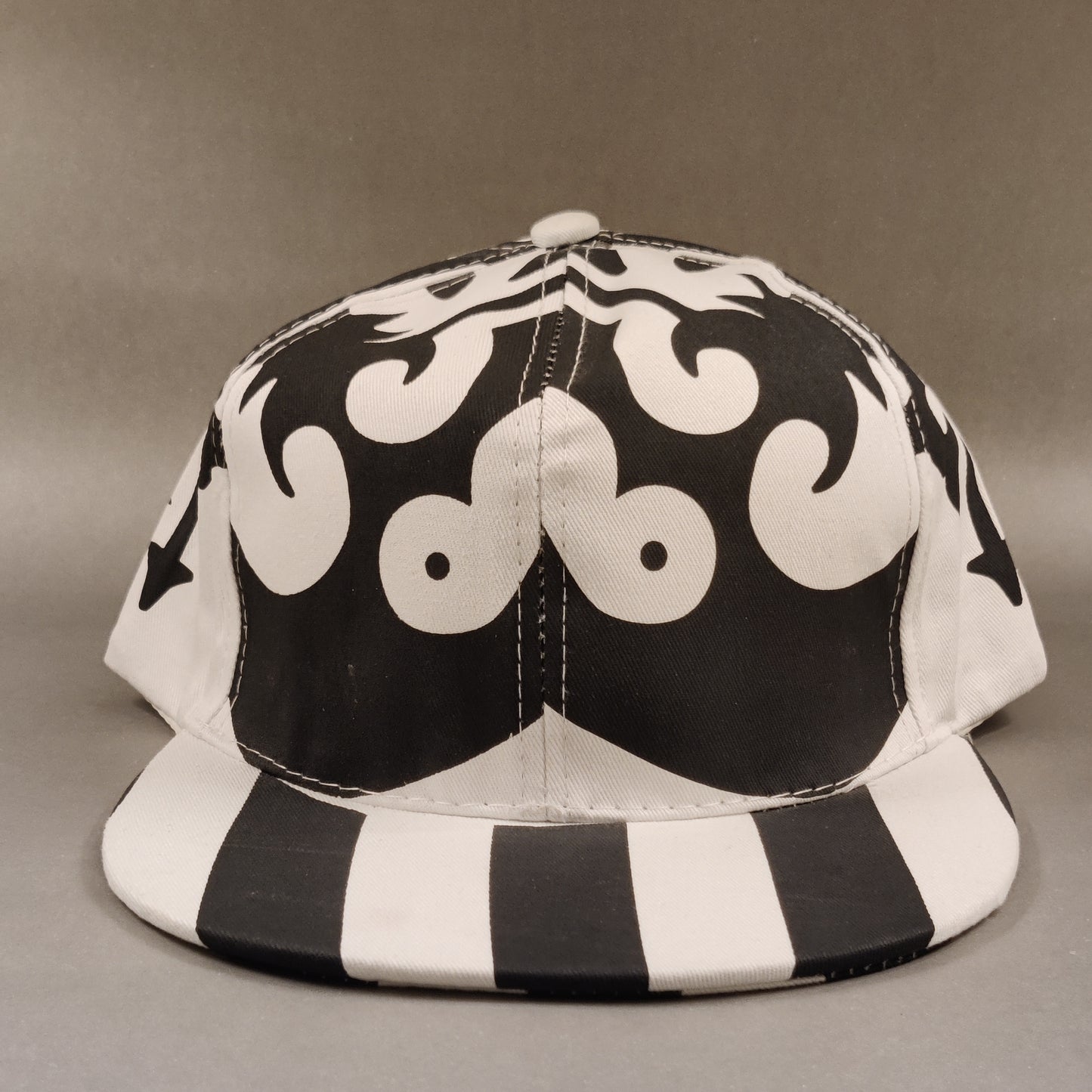 Abstract - White/Black - Snapback