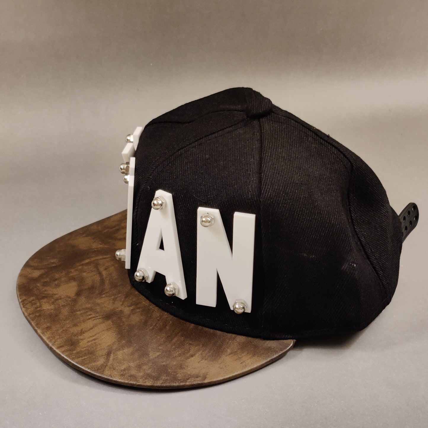 KHAN - Black - Snapback