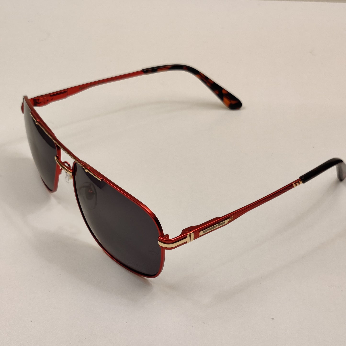 Engraving Bridge Square - Mercedes Benz - Polarized - Red