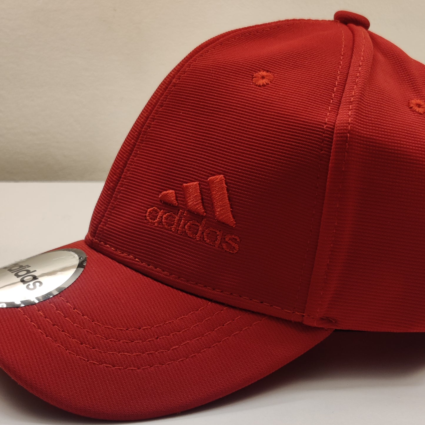 Classic Adidas - Fixed Cap - Red