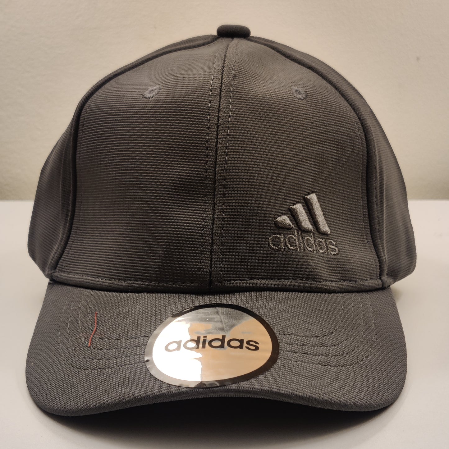 Classic Adidas - Fixed Cap - Grey