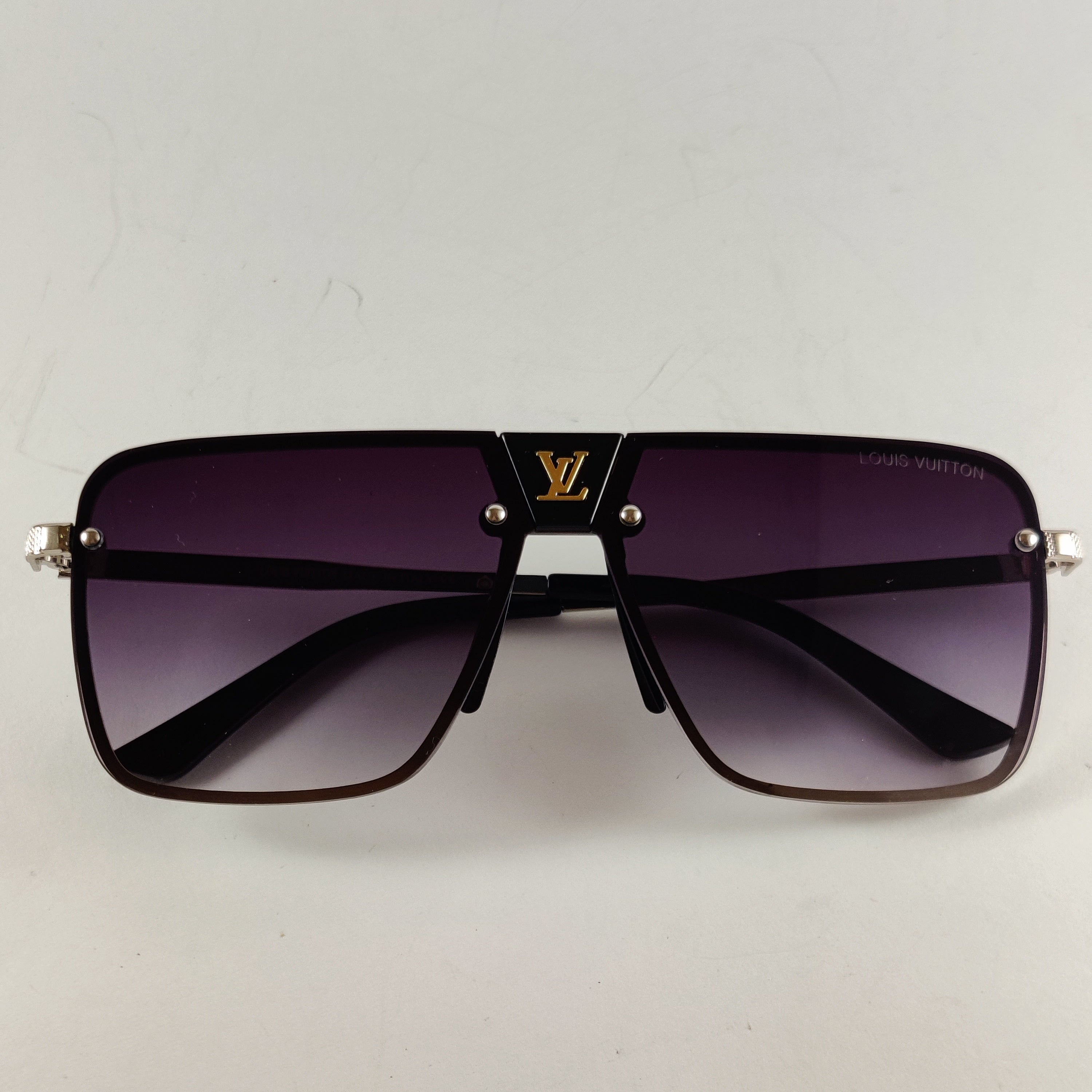 Large Square - LV - 001 - Silver - Unisex