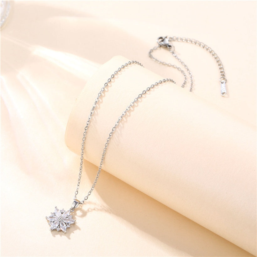 Sun Flower Zircon Necklace | Silver