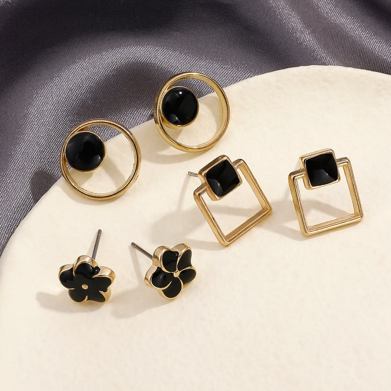 Gold Black Studs Set