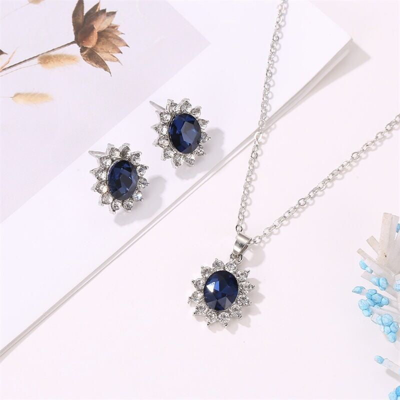 Rhinestone Crystal Gemstone Flower Necklace & Studs | Silver